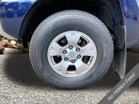 Used 2013 Toyota Tacoma 4x4 Double Cab w/ SR5 Pkg image 9