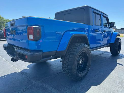 Used 2023 Jeep Gladiator Sport AWD/4WD image 3