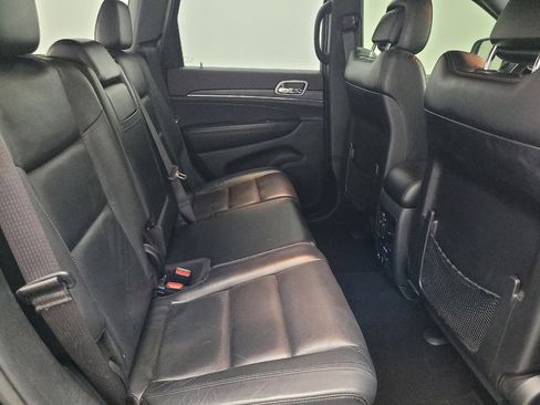 Used 2019 Jeep Grand Cherokee Limited image 19