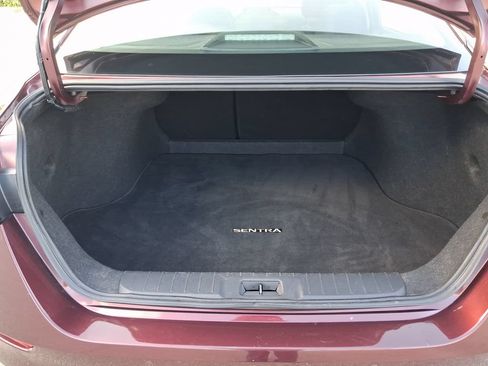 Used 2024 Nissan Sentra SV FWD image 13