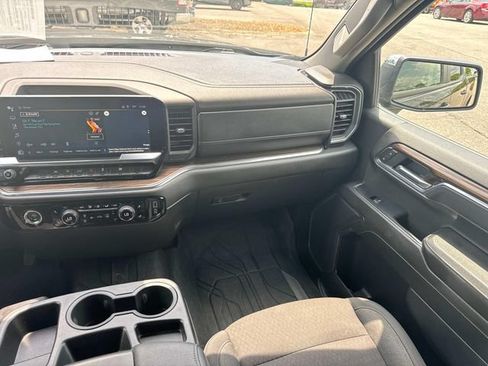Used 2024 Chevrolet Silverado 1500 LT w/ Protection Package AWD/4WD image 19