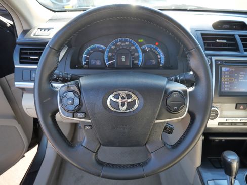 Used 2012 Toyota Camry XLE image 26