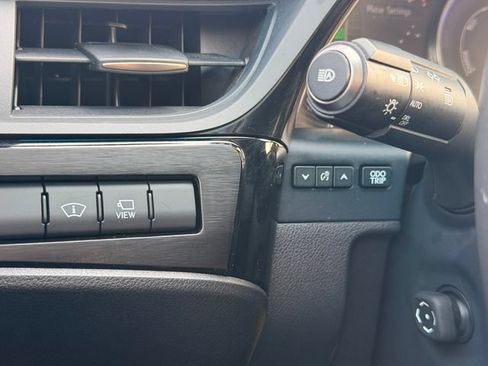 Used 2023 Lexus ES 300h w/ Accessory Package (Z1) FWD image 19