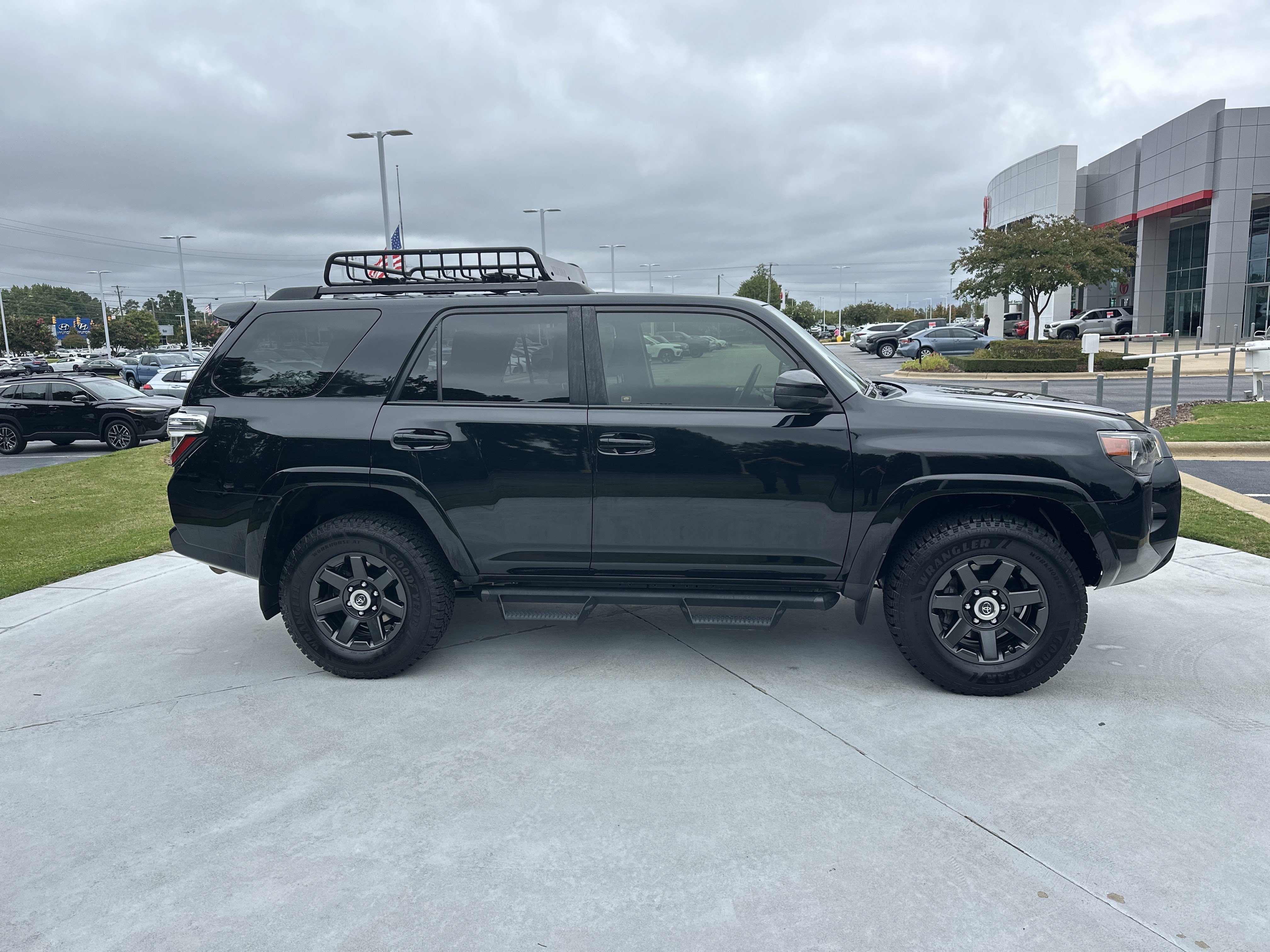 Certified 2021 Toyota 4Runner Trail Special Edition AWD/4WD image 11
