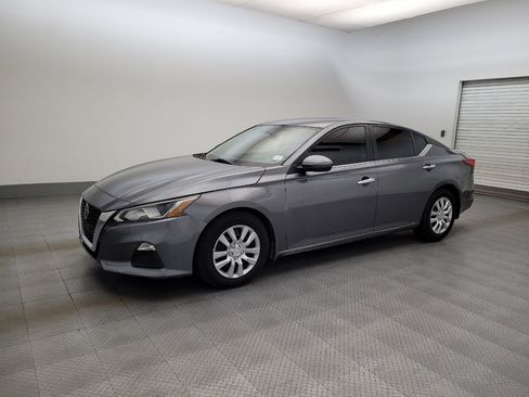 Used 2020 Nissan Altima 2.5 S FWD image 2