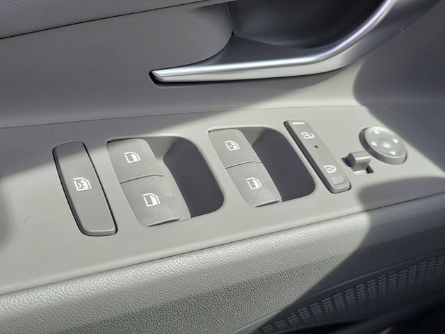 New 2026 Hyundai Elantra Sport FWD image 16