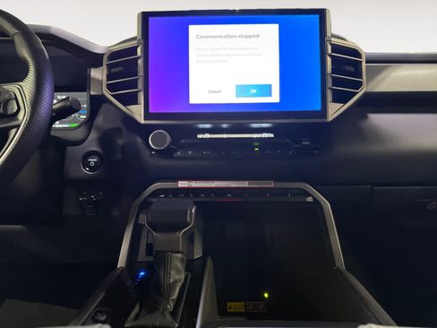New 2025 Toyota Tundra Limited AWD/4WD image 14