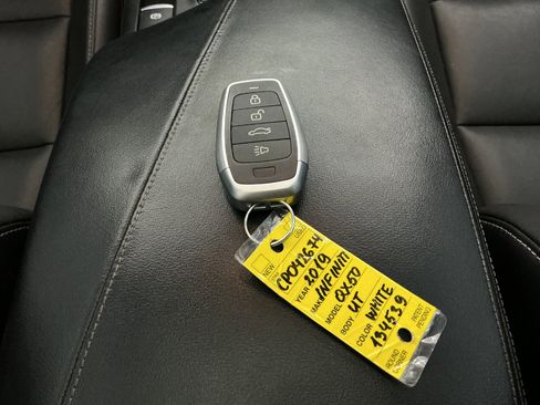 Used 2019 INFINITI QX50 Luxe FWD image 43