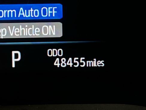 Used 2025 Toyota Sienna XLE w/ XLE Plus Package image 17