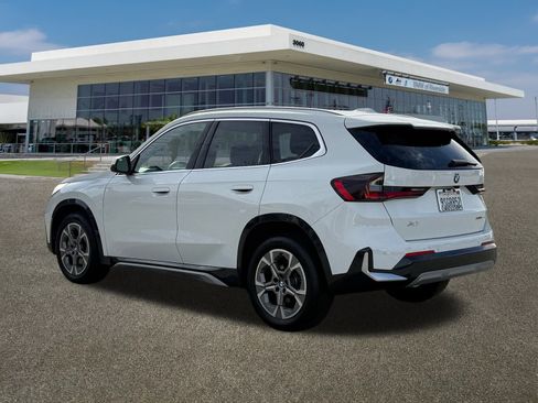 Used 2025 BMW X1 xDrive28i w/ Technology Package image 9