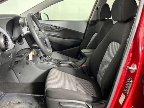 Used 2021 Hyundai Kona SE image 16