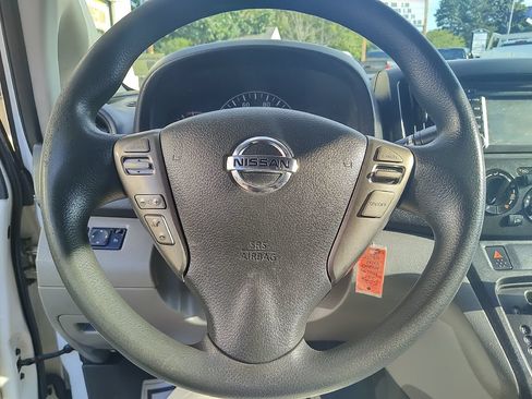 Used 2019 Nissan NV200 SV w/ Navigation Package FWD image 30