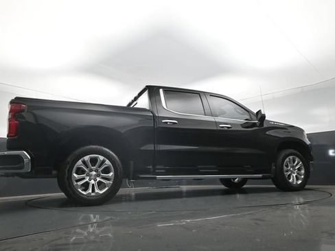 Used 2023 Chevrolet Silverado 1500 LTZ w/ LTZ Premium Package AWD/4WD image 29