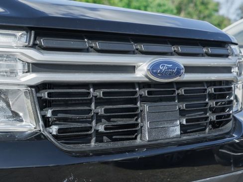 Used 2022 Ford Maverick Lariat w/ Lariat Luxury Package image 11