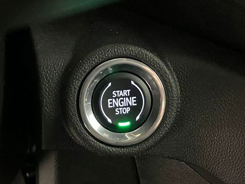 Used 2023 Chevrolet TrailBlazer RS image 28