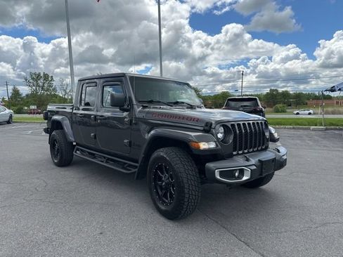 Used 2023 Jeep Gladiator Sport AWD/4WD image 8