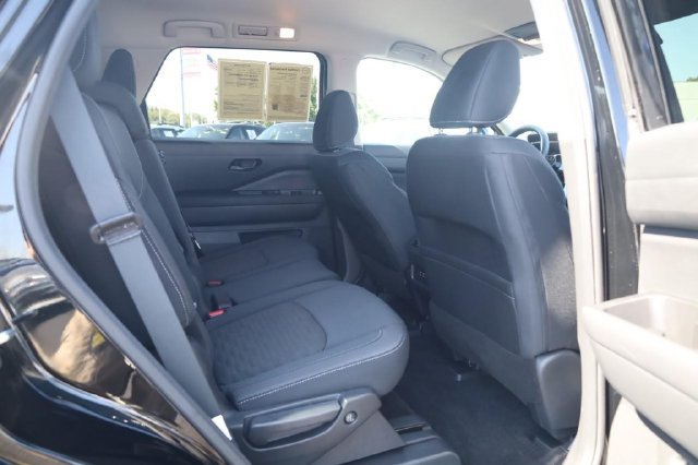 Certified 2025 Nissan Pathfinder SV AWD/4WD image 21