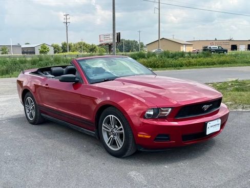 Used 2010 Ford Mustang Premium RWD image 42