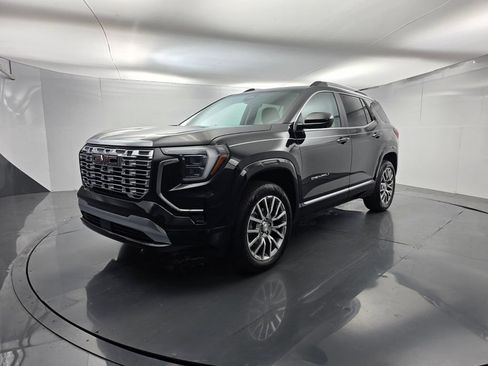 Used 2026 GMC Terrain Denali AWD/4WD image 8