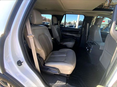 Used 2019 Ford Expedition Limited image 19