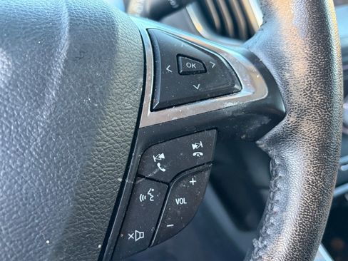 Used 2019 Ford Edge Titanium w/ Equipment Group 301A FWD image 10