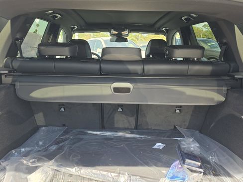 New 2026 BMW X5 M60i image 9