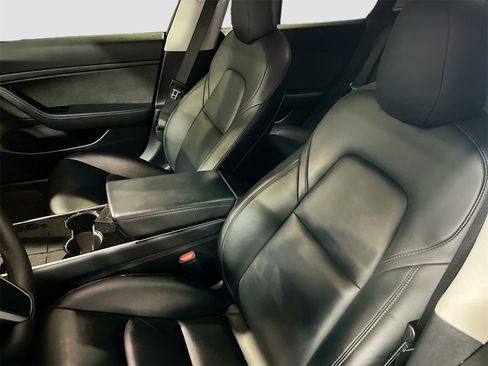 Used 2020 Tesla Model 3 image 22