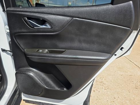Used 2025 Chevrolet Blazer LT AWD/4WD image 21