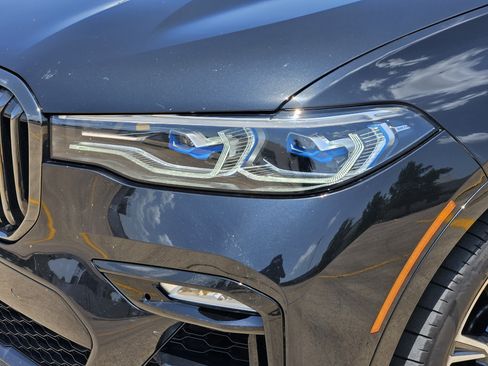 Used 2022 BMW X7 M50i AWD/4WD image 7