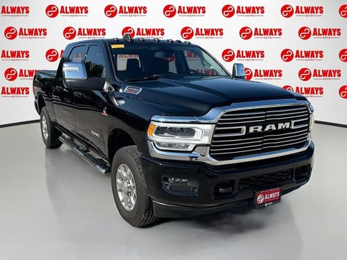 Used 2024 RAM 3500 Laramie AWD/4WD image 3