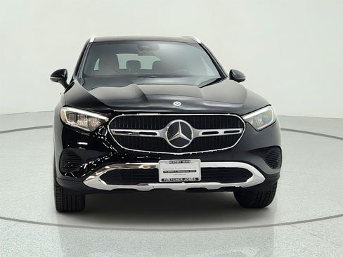 Certified 2024 Mercedes-Benz GLC 300 image 2