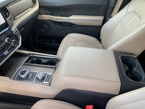 Used 2024 Ford Expedition Max Limited AWD/4WD image 33