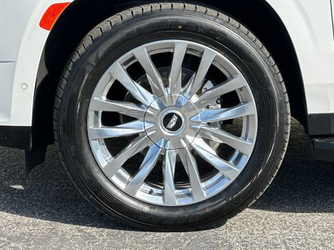 Certified 2023 Cadillac Escalade Premium Luxury w/ Performance Package image 39