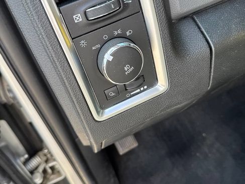 Used 2017 RAM 1500 Big Horn AWD/4WD image 11