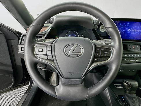 Used 2025 Lexus ES 300h w/ Premium Package image 11