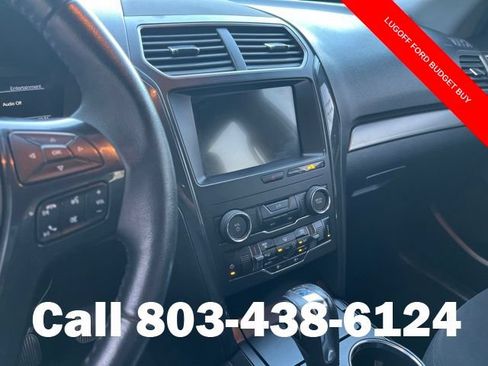Used 2018 Ford Explorer XLT w/ Equipment Group 201A FWD image 23