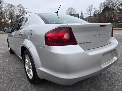 Used 2012 Dodge Avenger SXT image 7