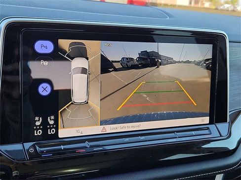 Used 2024 Volkswagen Atlas SEL Premium R-Line image 14