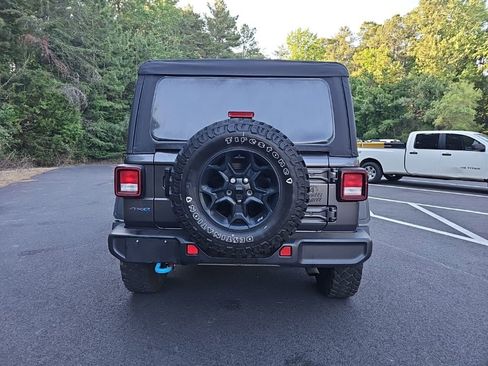 Used 2023 Jeep Wrangler Unlimited w/ Cold Weather Group AWD/4WD image 6