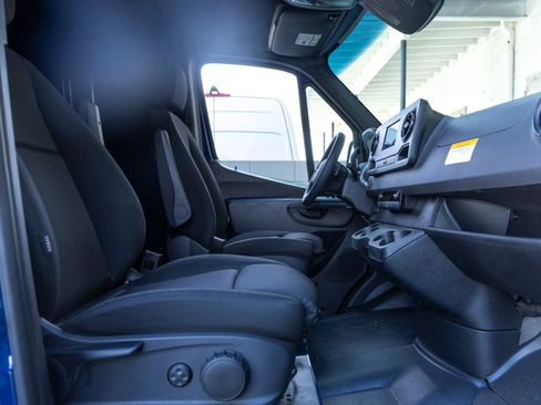 Used 2024 Mercedes-Benz Sprinter 3500 w/ Acoustic Package image 22