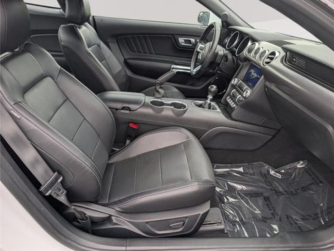 Used 2020 Ford Mustang GT Premium w/ GT Performance Package RWD image 13