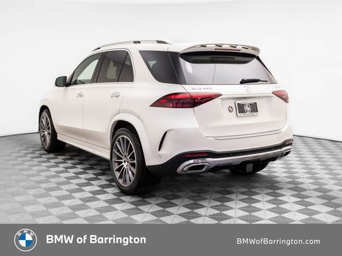 Used 2024 Mercedes-Benz GLE 450 4MATIC image 3