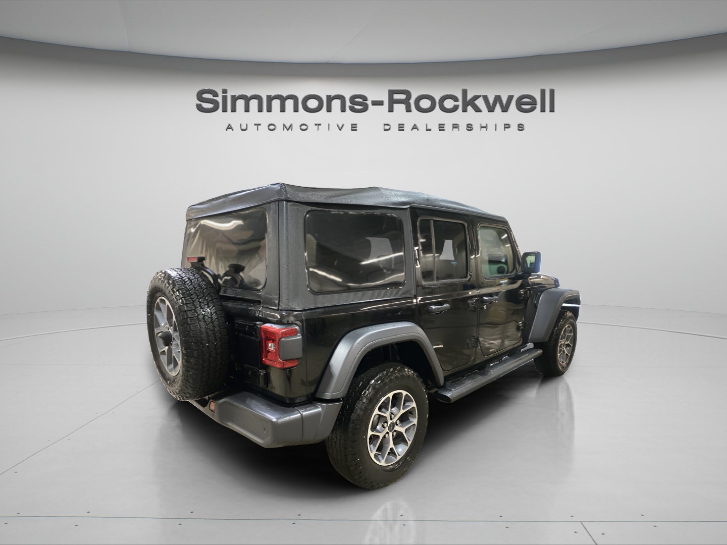 Used 2025 Jeep Wrangler Unlimited Sport AWD/4WD image 5