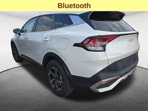 Used 2023 Kia Sportage LX AWD/4WD image 8