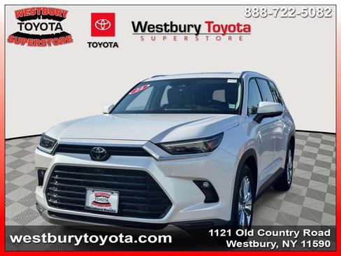 Used 2024 Toyota Grand Highlander Platinum AWD/4WD image 5
