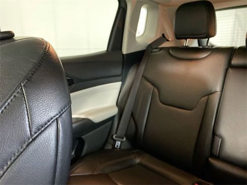 Used 2022 Jeep Compass Limited image 12