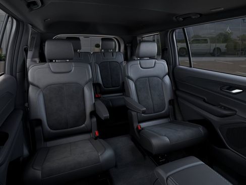 New 2025 Jeep Grand Cherokee L Altitude AWD/4WD image 15
