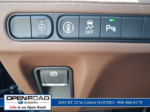 Used 2024 Acura MDX SH-AWD w/ Technology Package image 19