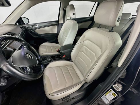 Used 2019 Volkswagen Tiguan SEL Premium AWD/4WD image 13