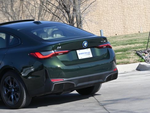Certified 2023 BMW i4 eDrive35 w/ Premium Package image 6